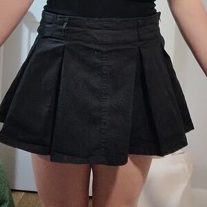 Black Pleated Mini Skirt